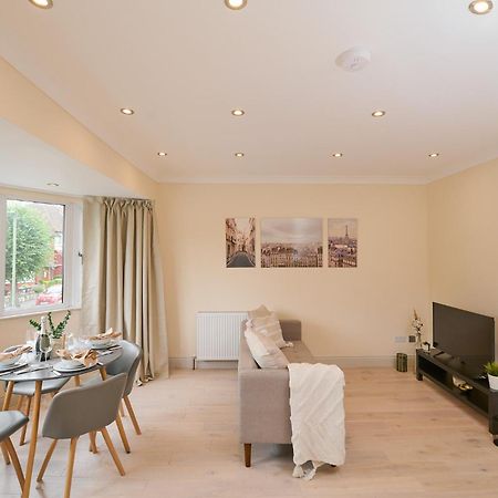 Stylish 4Bed 2 Bath, Nw London Large Apartment Zewnętrze zdjęcie