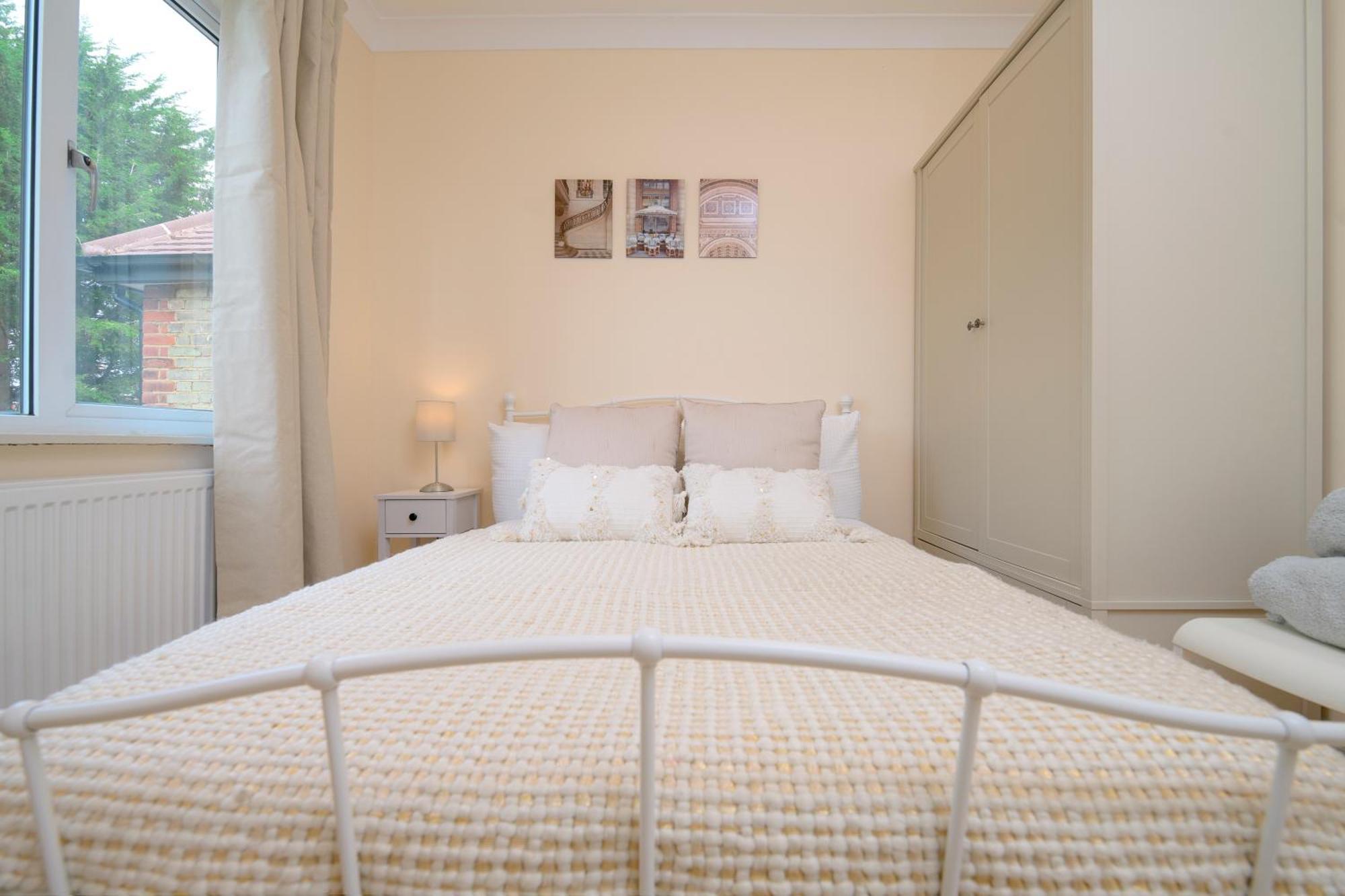 Stylish 4Bed 2 Bath, Nw London Large Apartment Zewnętrze zdjęcie
