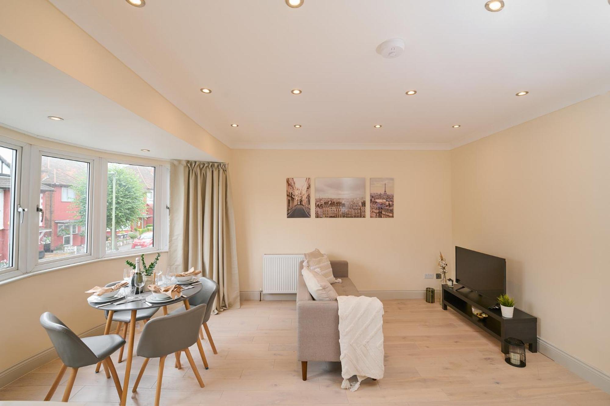 Stylish 4Bed 2 Bath, Nw London Large Apartment Zewnętrze zdjęcie