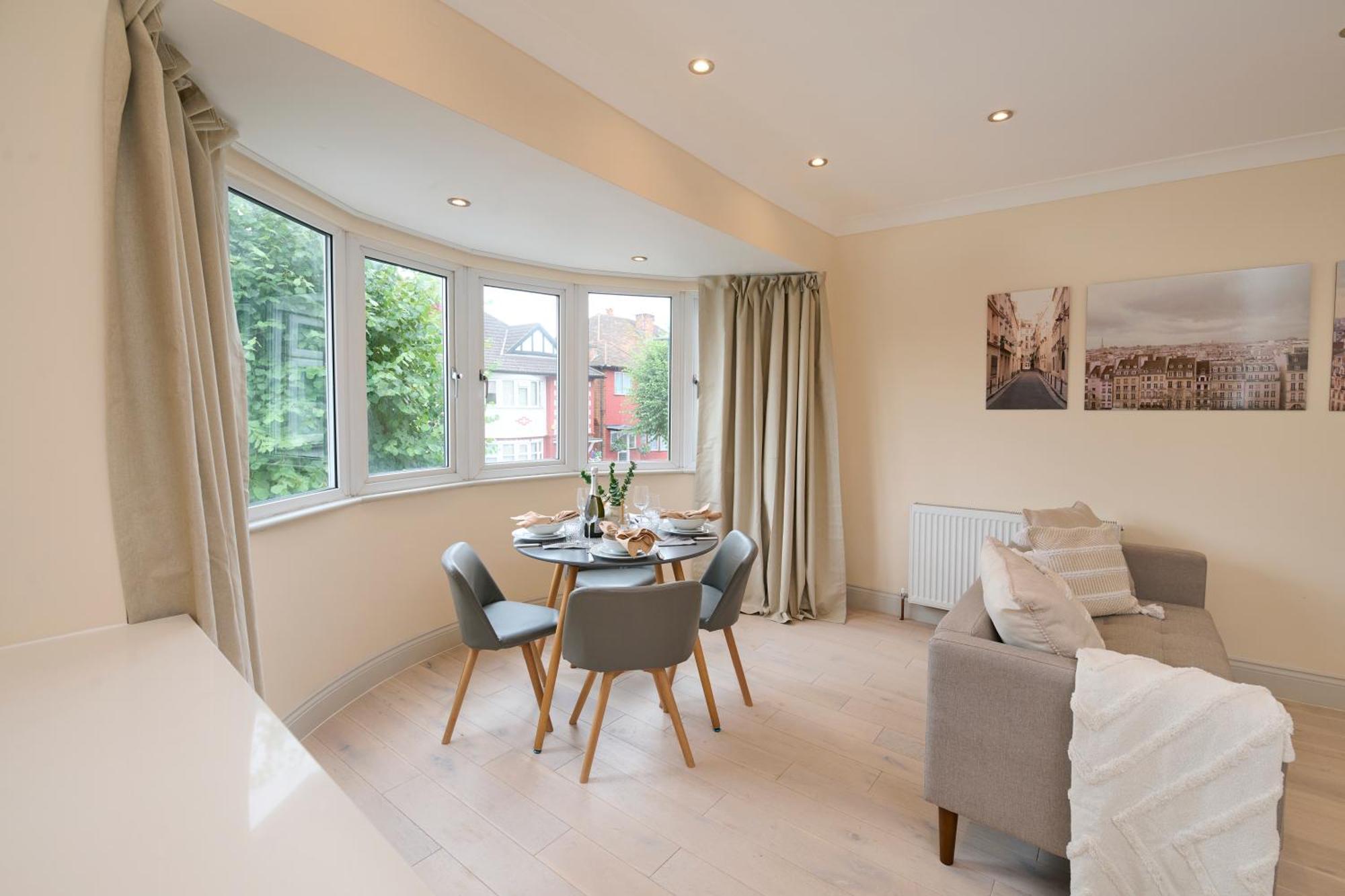 Stylish 4Bed 2 Bath, Nw London Large Apartment Zewnętrze zdjęcie